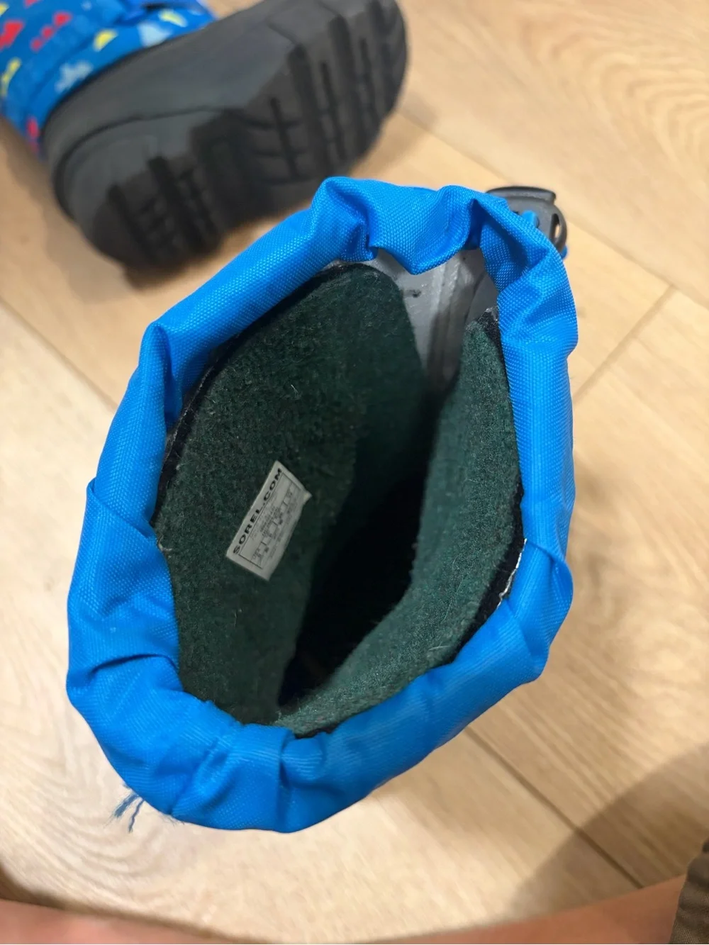 Sorel never worn